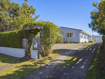 6 Teoti Street, Paraparaumu Beach, Paraparaumu