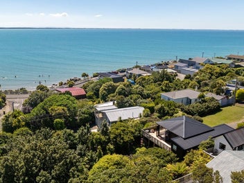 14 Violet Street, Riverton