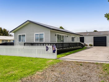 6 Whitcombe Terrace, Midhirst, Stratford