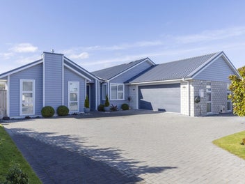 13 Tuhua Close, Wharewaka, Taupo