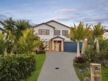 1 Waldorf Crescent, Orewa, Orewa