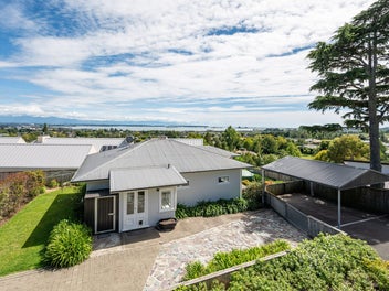 12 Penny Lane, Richmond