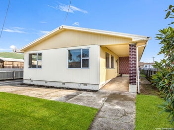 19 Railway Esplanade, East Gore, Gore