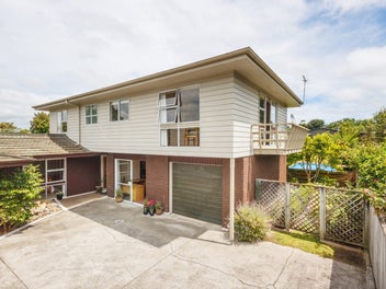 27A Redwood Grove, Hokowhitu, Palmerston North