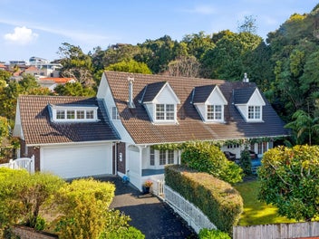 199 Chelsea View Drive, Chatswood, Auckland