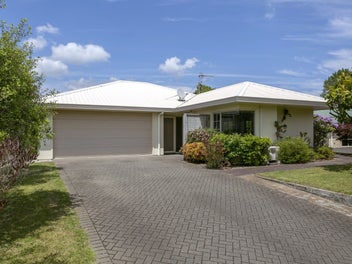 61 Balmoral Drive, Hilltop, Taupo