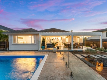 24 Woodridge Drive, Stanmore Bay, Whangaparaoa