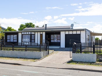 230 Flaxmere Avenue, Flaxmere, Hastings