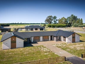 2 Ealing Lane, Darfield