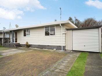 20B Lloyd Drive, Nawton, Hamilton
