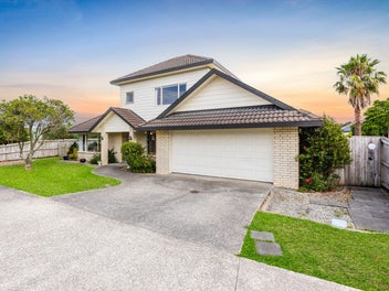 124 Charles Prevost Dr, The Gardens, Manukau