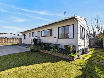 8A Solomon Street, Brookfield, Tauranga