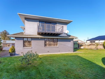 52 Worthy Street, Ilam, Christchurch