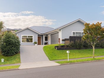 32 Ballintoy Park Drive, Welcome Bay, Tauranga
