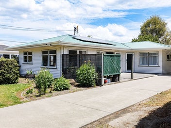 324 Frimley Road, Frimley, Hastings