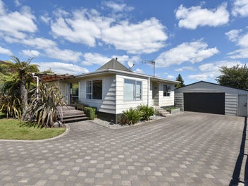 14 Burton Place, Owhata, Rotorua