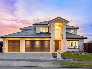 80 Navigation Drive, Whitby, Porirua