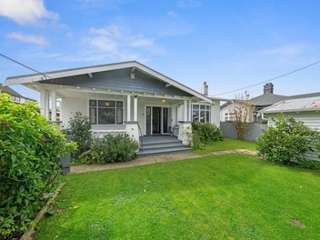 1/26 Whites Line West, Woburn, Lower Hutt