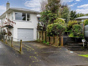 10 Stoke Place, Awapuni, Palmerston North