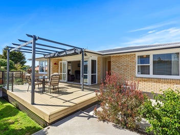 1 Clifton Terrace, Brookfield, Tauranga