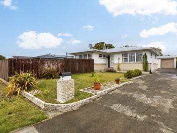 5 Sunderland Drive, Flaxmere, Hastings