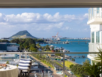 1102/72 Devonport Road, Tauranga, Tauranga