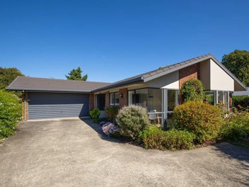 21 Arbor-Lea Avenue, Richmond