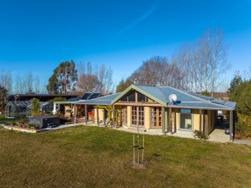 31 Timaru Road, Waimate, Waimate