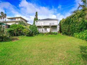 65 Churchill Road, Murrays Bay, Auckland