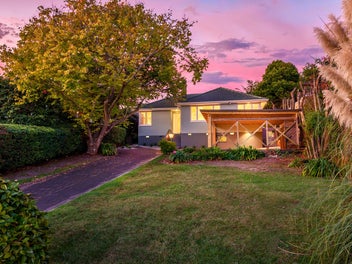 1/10 Aorangi Place, Birkenhead, Auckland