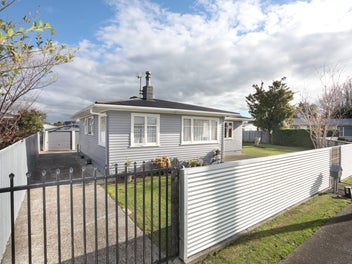 9 Oriana Place, Highbury, Palmerston North