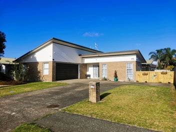 356 One Tree Point Road, One Tree Point