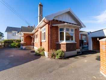 237A Bay View Road, Saint Clair, Dunedin