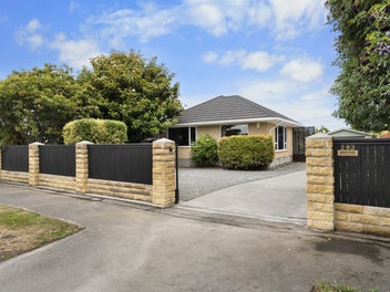 293 Sawyers Arms Road, Bishopdale, Christchurch