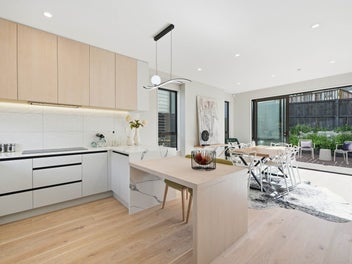 16C Silverton Avenue, Wai o Taiki Bay, Auckland