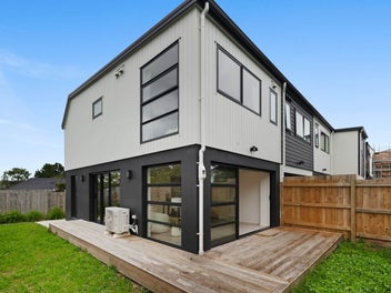 18F Pirangi Street, Point England, Auckland