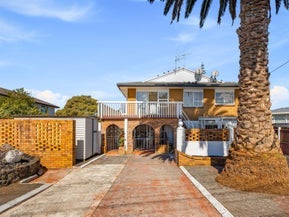 1/100 Titirangi Road, New Lynn, Auckland