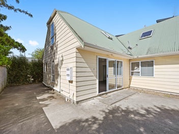 164C Old Farm Road, Hamilton East, Hamilton