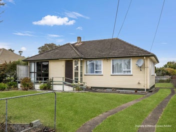 7 Churchill Crescent, Tawhero, Whanganui