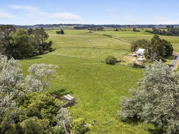 324 Block 8 Road, WAITOTARA, WAVERLEY