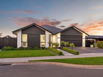 12 Verdeco Boulevard, Lincoln, Lincoln
