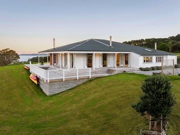 203 Cape Rodney Road, Leigh, Leigh