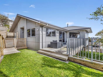 23 York Crescent, Westown, New Plymouth