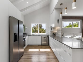 8 Miraka Place, Birkenhead, Auckland