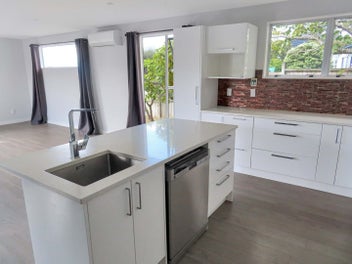 42 Outram Grove, Kelson, Lower Hutt