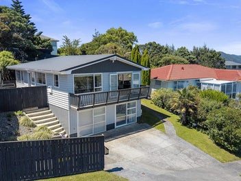 76 Major Drive, Kelson, Lower Hutt