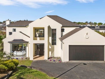 132 Hugh Green Drive, Pinehill, Auckland