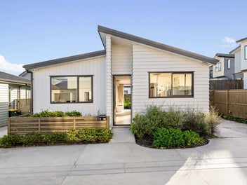 3 Emily Smith Road, Wai o Taiki Bay, Auckland