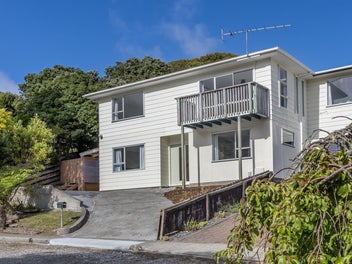 25 Yarrow Place, Papakowhai, Porirua