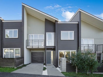 4 Makura Road, Long Bay, Auckland